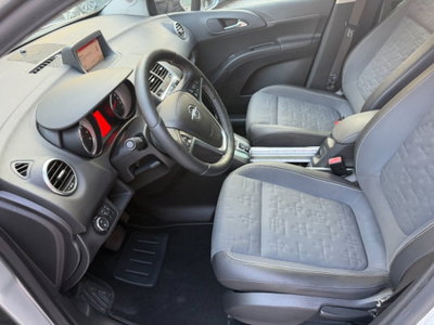 Opel Meriva 1.4 Turbo 120CV Cosmo (9)