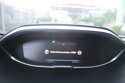 Peugeot 3008 BlueHDi 130 S&S EAT8 Allure Pack (11)