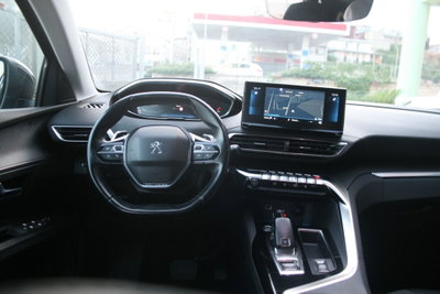 Peugeot 3008 BlueHDi 130 S&S EAT8 Allure Pack (7)