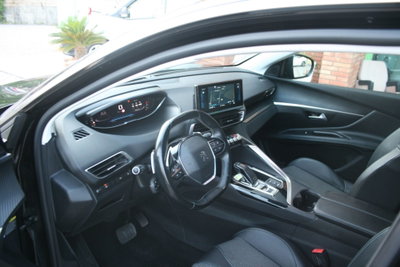 Peugeot 3008 BlueHDi 130 S&S EAT8 Allure Pack (8)