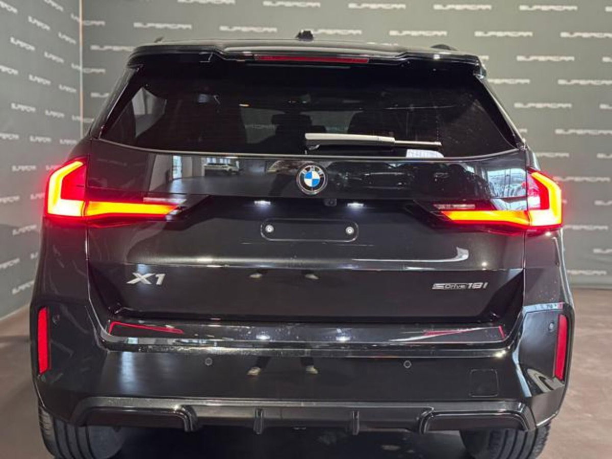 BMW X1 sDrive 18i Msport (4)