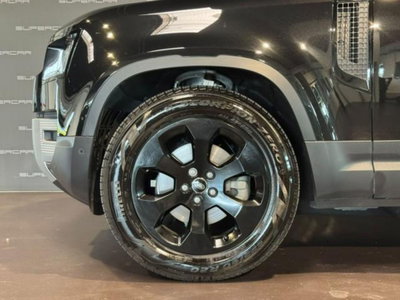 Land Rover Defender 110 3.0D I6 200 CV AWD Auto X-Dynamic S (7)