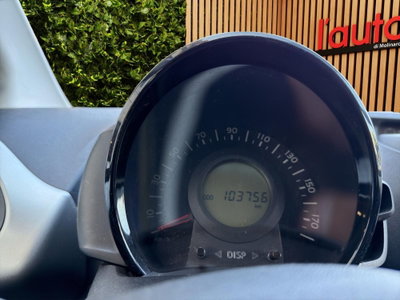Citroen C1 C1 VTi 68 5 porte Shine (13)