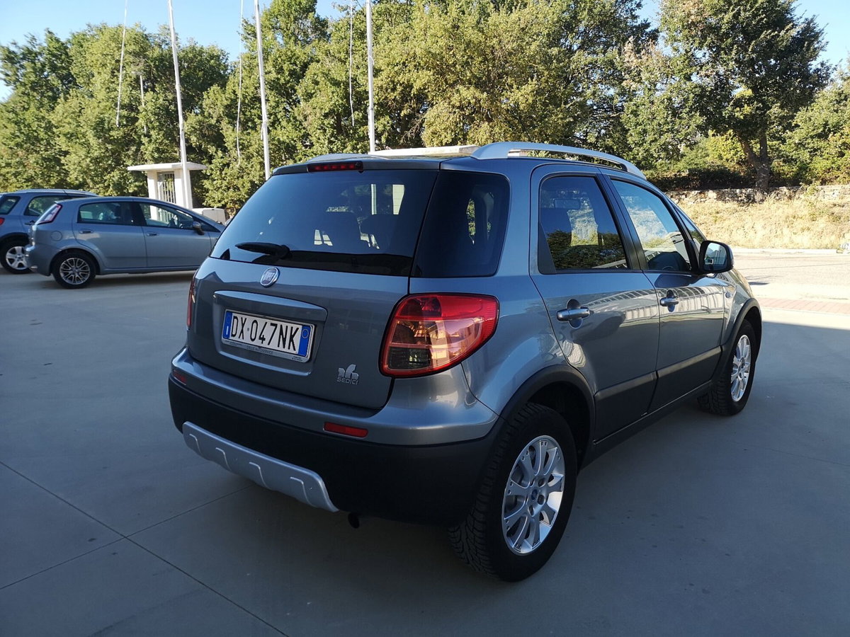 Fiat Sedici 2.0 MJT 16V DPF 4x4 Emotion (6)