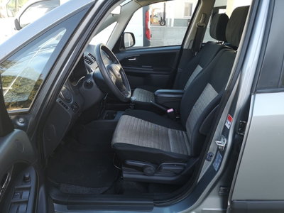 Fiat Sedici 2.0 MJT 16V DPF 4x4 Emotion (9)