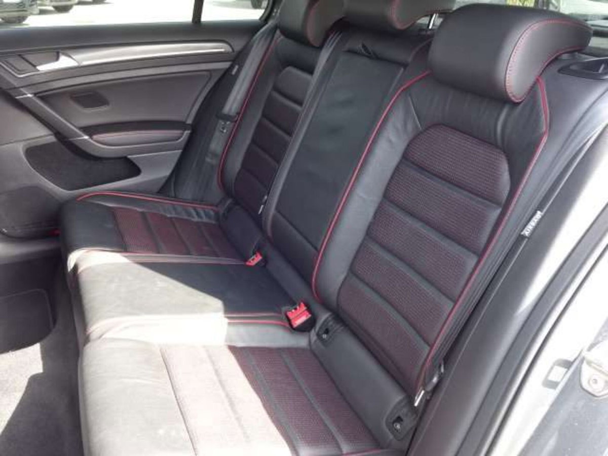 Volkswagen Golf 2.0 tsi GTI MT Ultimate 245cv (13)
