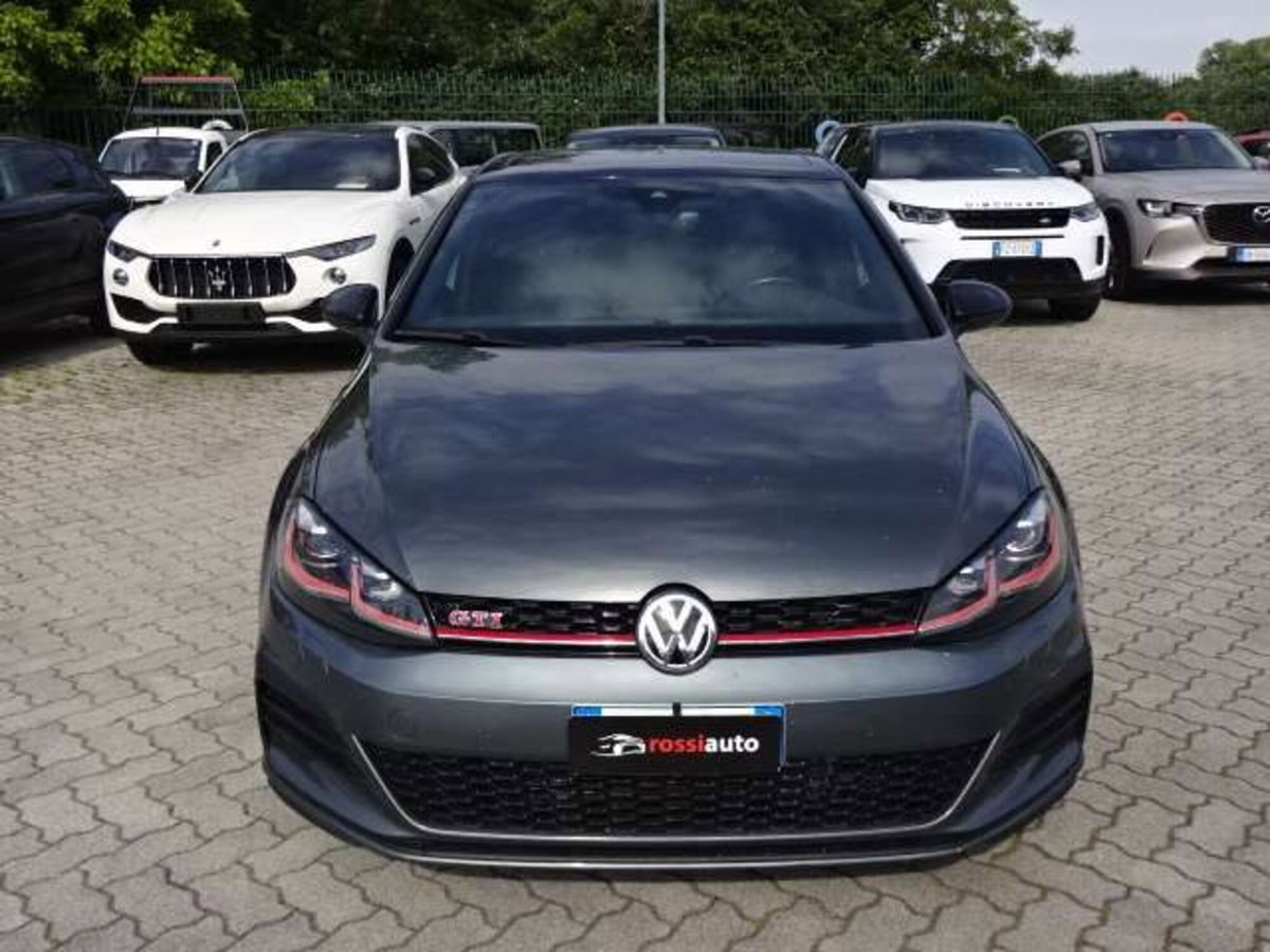 Volkswagen Golf 2.0 tsi GTI MT Ultimate 245cv (2)