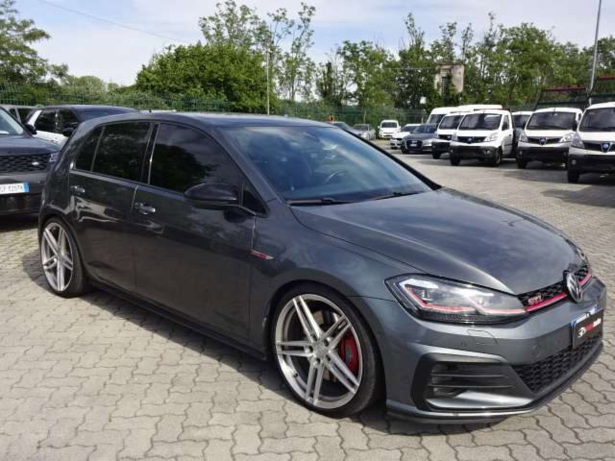 Volkswagen Golf 2.0 tsi GTI MT Ultimate 245cv (3)