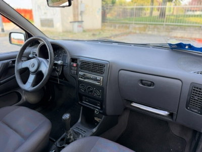 Volkswagen Polo 1.4 cat 5 porte Comfort (13)
