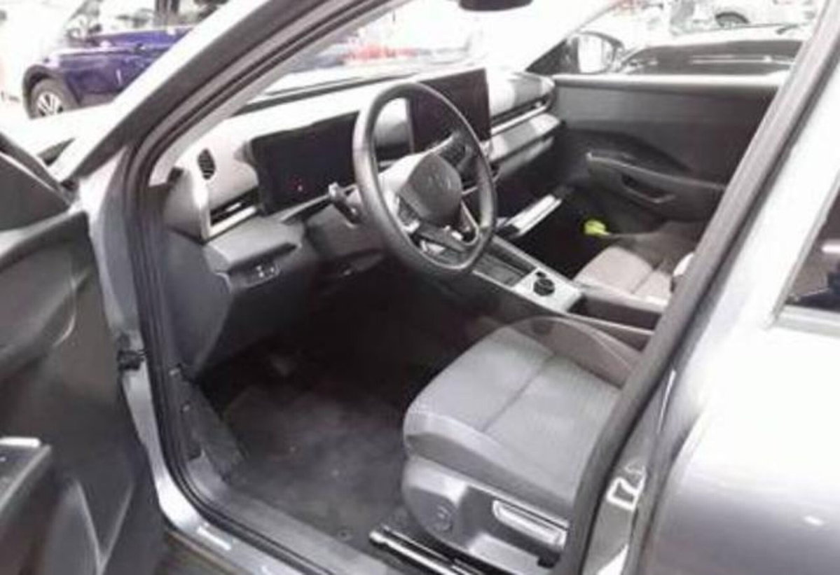 Volkswagen T-Roc 1.5 etsi Life 115cv dsg (3)
