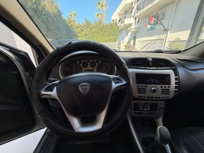 Lancia Delta 1.6 MJT DPF Gold (14)