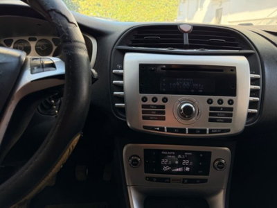 Lancia Delta 1.6 MJT DPF Gold (15)