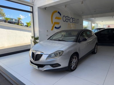 Lancia Delta 1.6 MJT DPF Gold (2)