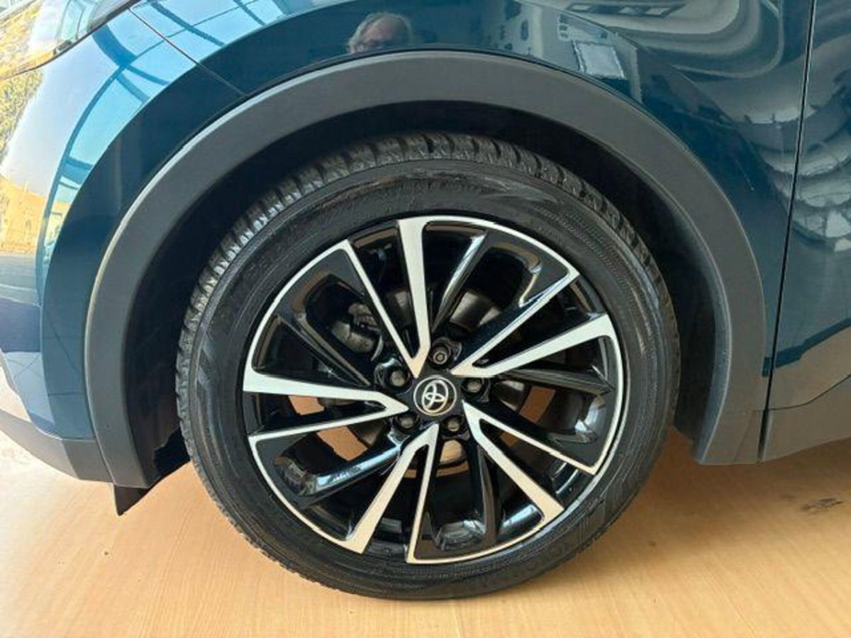 Toyota Toyota C-HR 1.8 hv Lounge fwd e-cvt (14)