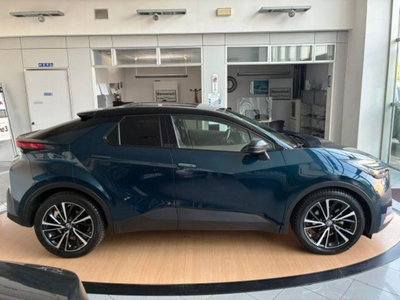 Toyota Toyota C-HR 1.8 hv Lounge fwd e-cvt (2)