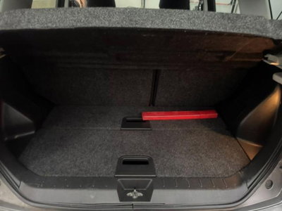 Nissan Note 1.4 16V Visia (19)