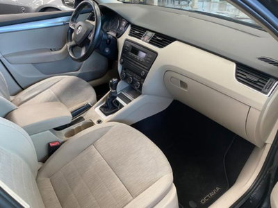 Skoda Octavia Station Wagon 1.4 TSI Wagon Elegance (12)