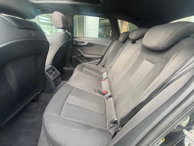 Audi A4 Avant 2.0 TDI 150 CV ultra S tronic (14)