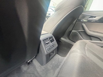 Audi A4 Avant 2.0 TDI 150 CV ultra S tronic (15)