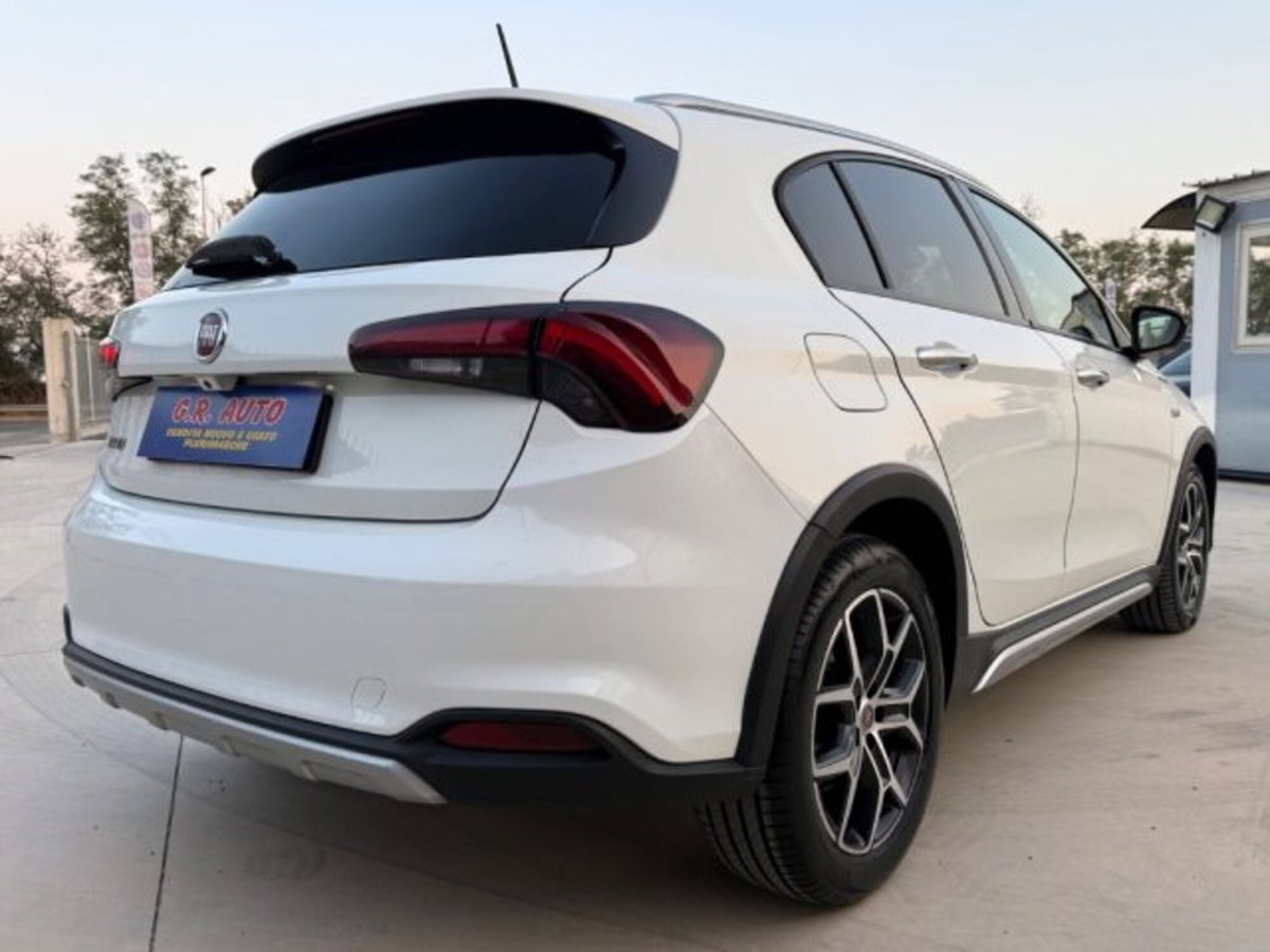 Fiat Tipo Tipo 5p 1.6 mjt Cross s&s 130cv (9)