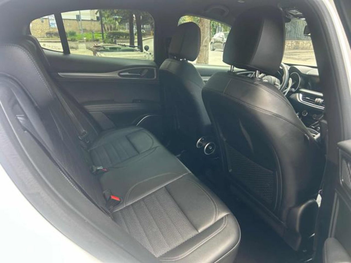 Alfa Romeo Stelvio Stelvio 2.2 Turbodiesel 190 CV AT8 Q4 Sprint (11)