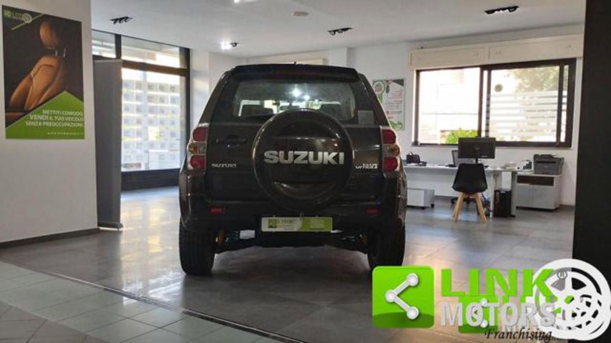 Suzuki Grand Vitara 1.9 DDiS 3 porte Evolution (6)