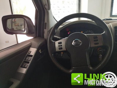 Nissan Navara 2.5 dCi 4 porte Double Cab LE (16)