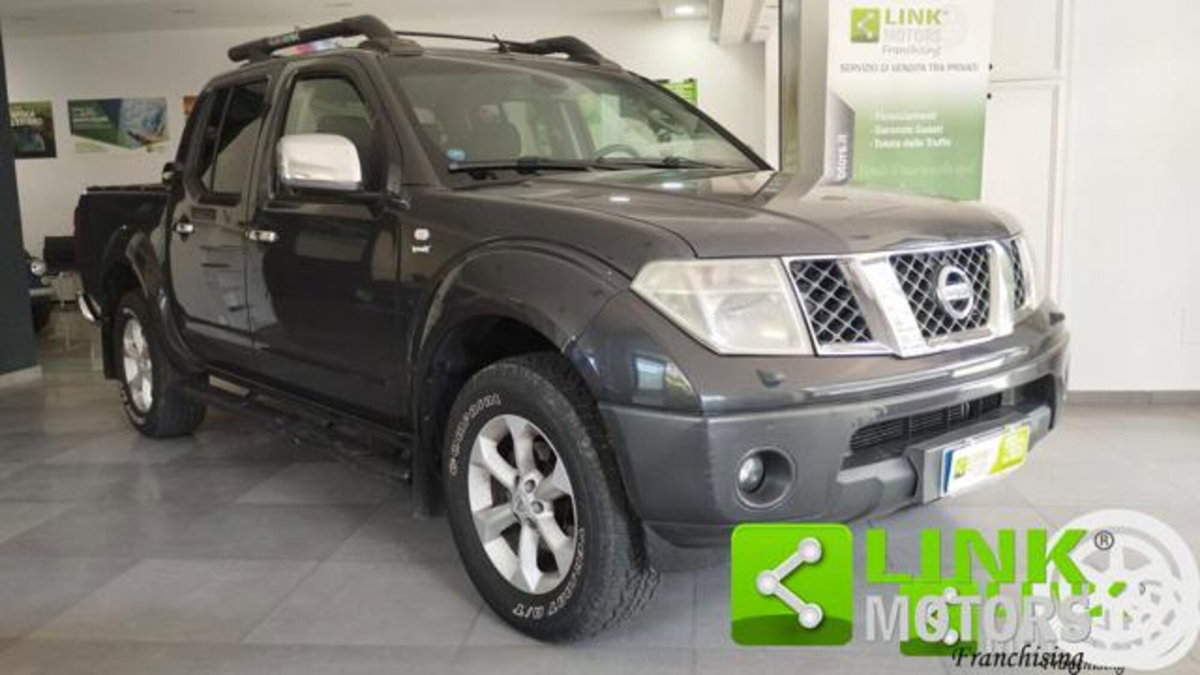 Nissan Navara 2.5 dCi 4 porte Double Cab LE (3)