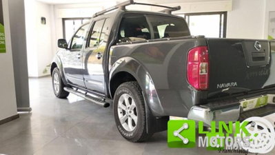 Nissan Navara 2.5 dCi 4 porte Double Cab LE (7)