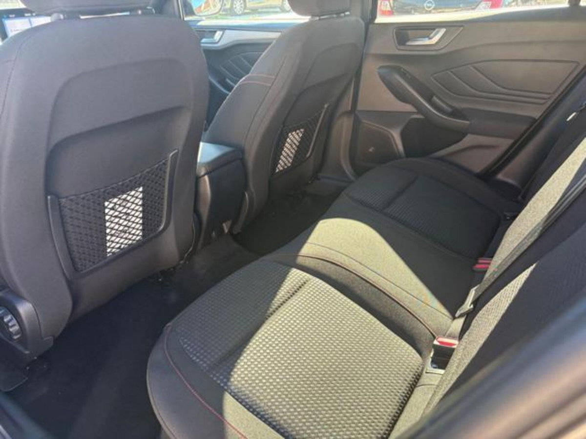 Ford Focus 1.0 EcoBoost Hybrid 125 CV Powershift 5p. ST-Line (13)
