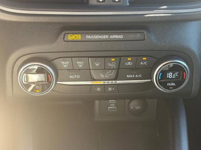 Ford Focus 1.0 EcoBoost Hybrid 125 CV Powershift 5p. ST-Line (18)