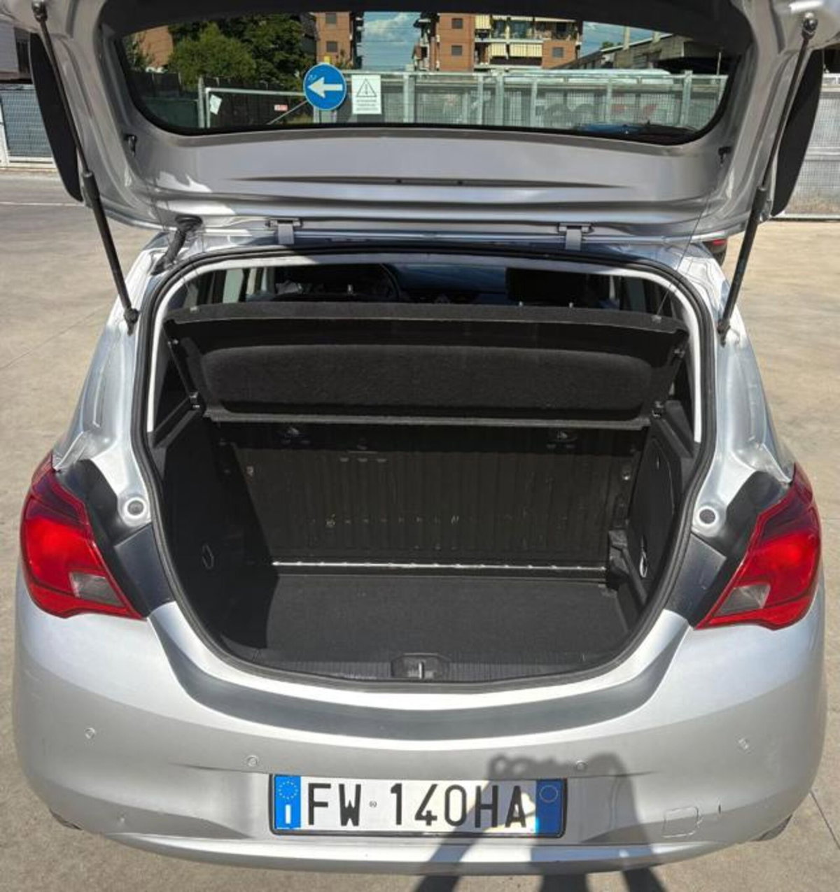 Opel Corsa 1.4 90CV GPL Tech 5 porte 120 Anniversary (9)
