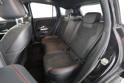 Mercedes-Benz CLA Shooting Brake 200 d Automatic 4Matic Shooting Brake Premium (3)