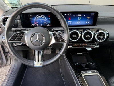 Mercedes-Benz CLA Shooting Brake 180 d Automatic Shooting Brake Sport (10)