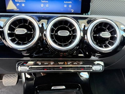Mercedes-Benz CLA Shooting Brake 180 d Automatic Shooting Brake Sport (18)