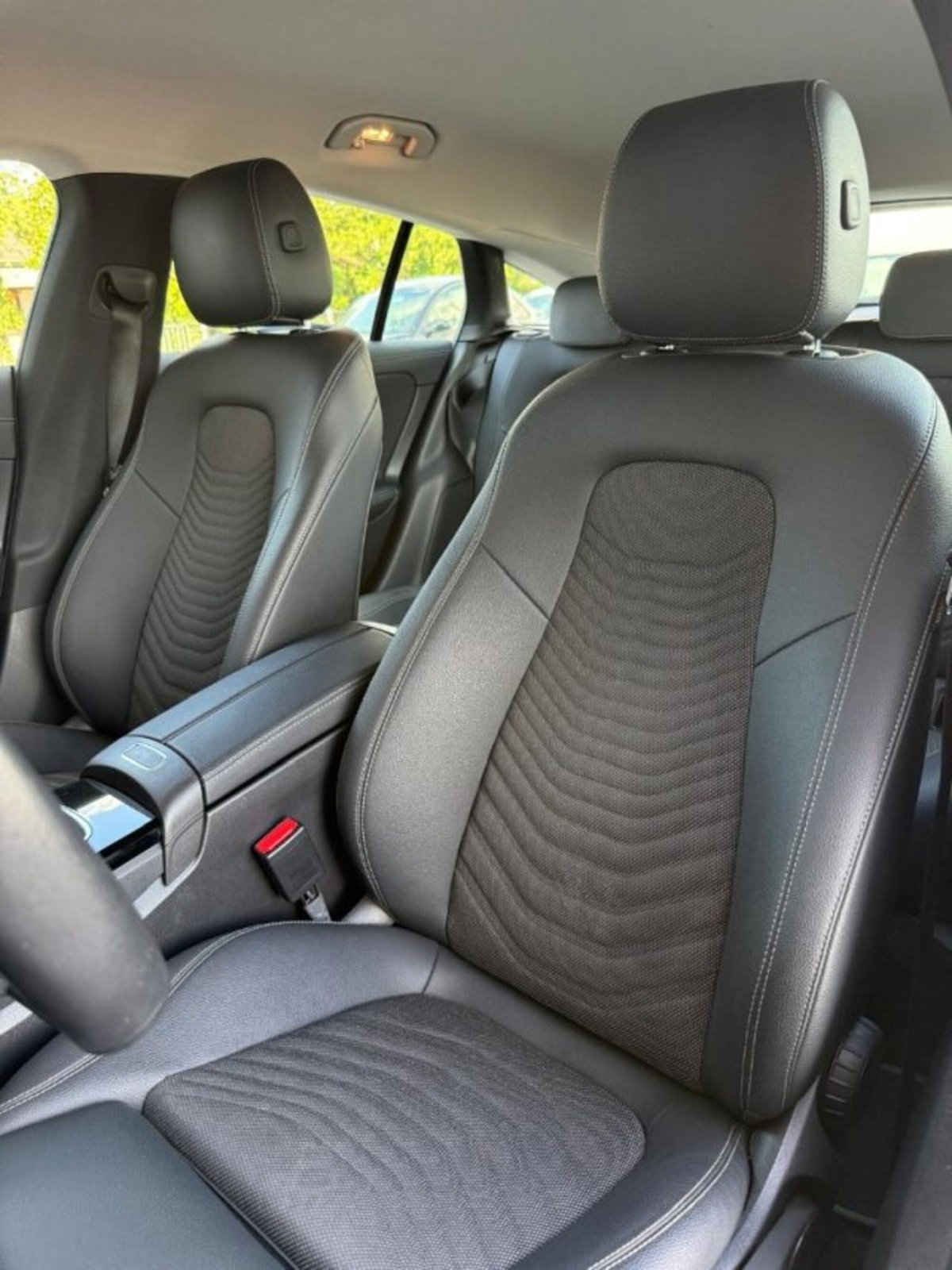 Mercedes-Benz CLA Shooting Brake 180 d Automatic Shooting Brake Sport (9)