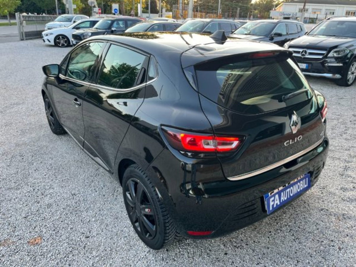 Renault Clio dCi 8V 75 CV Start&Stop 5 porte Energy Intens (16)