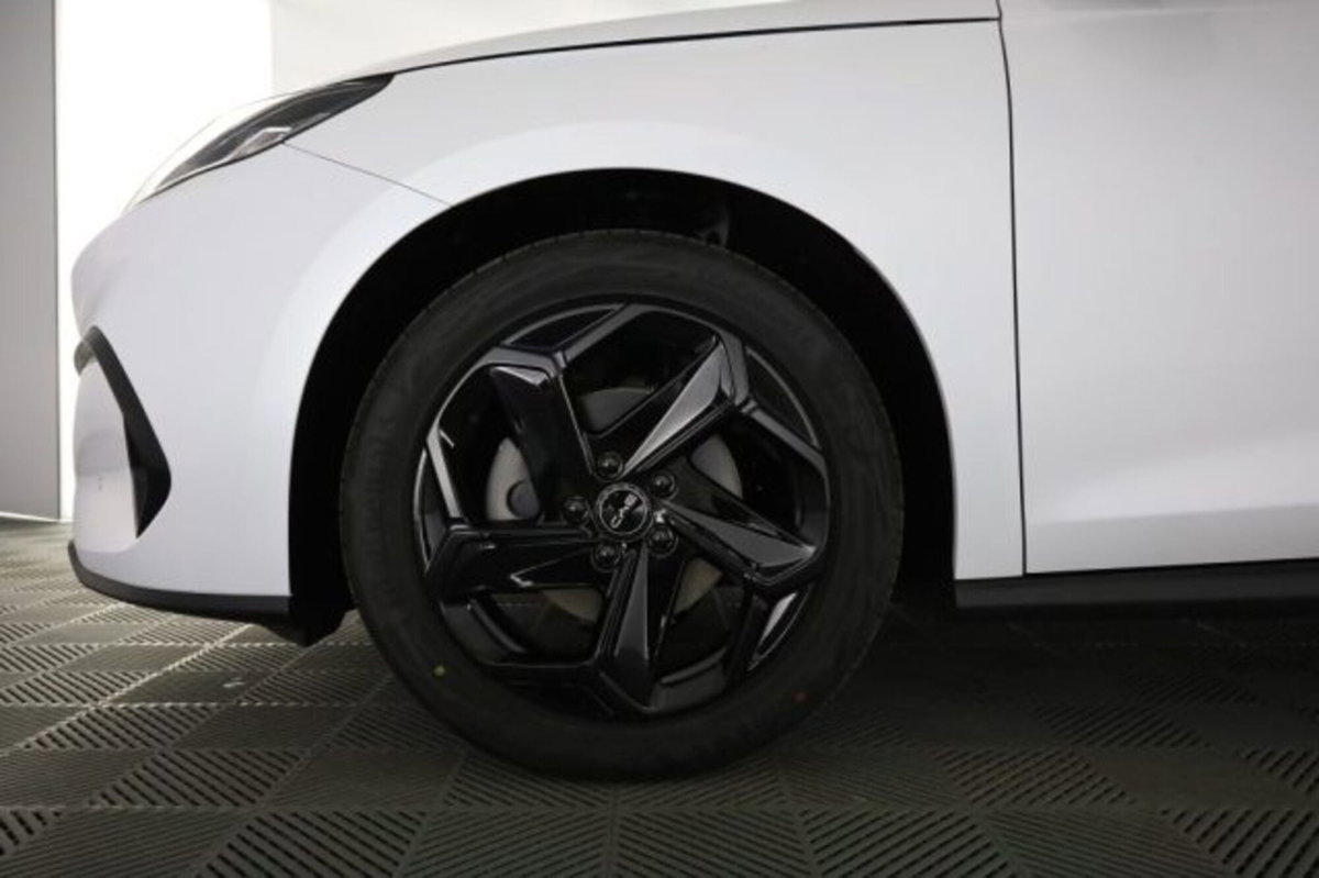 Byd Seal 6 DM-i Station Wagon 1.5 phev Comfort Lite (8)