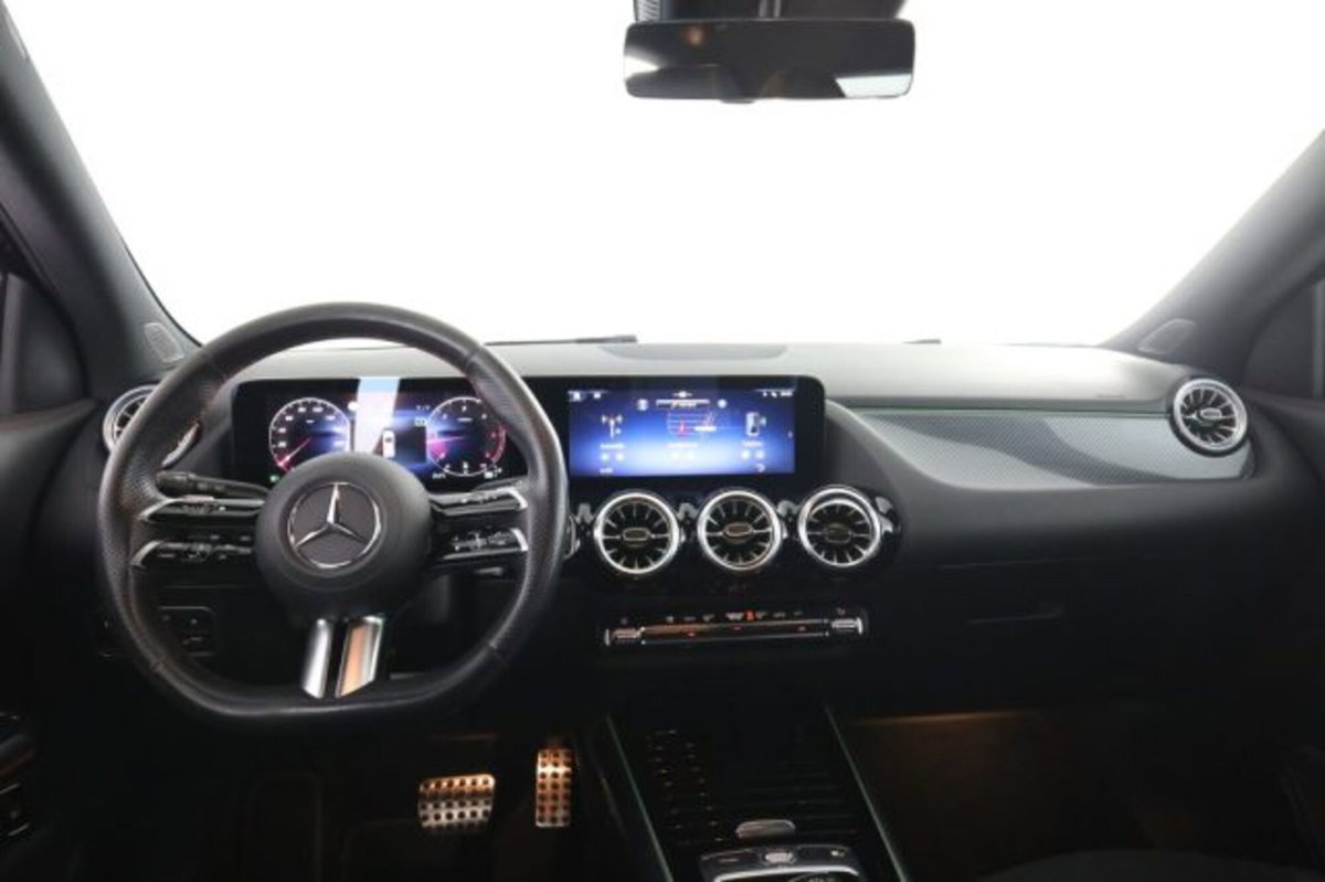 Mercedes-Benz CLA Shooting Brake 200 d Automatic Shooting Brake Premium (4)