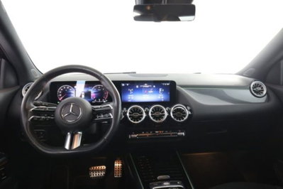 Mercedes-Benz CLA Shooting Brake 200 d Automatic Shooting Brake Premium (4)