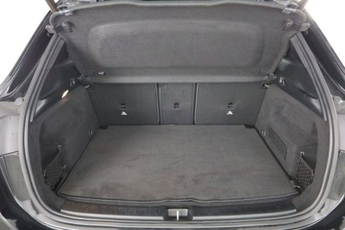 Mercedes-Benz CLA Shooting Brake 200 d Automatic Shooting Brake Premium (6)