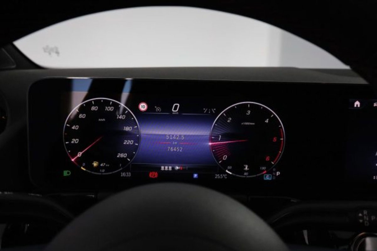 Mercedes-Benz CLA Shooting Brake 200 d Automatic Shooting Brake Premium (7)