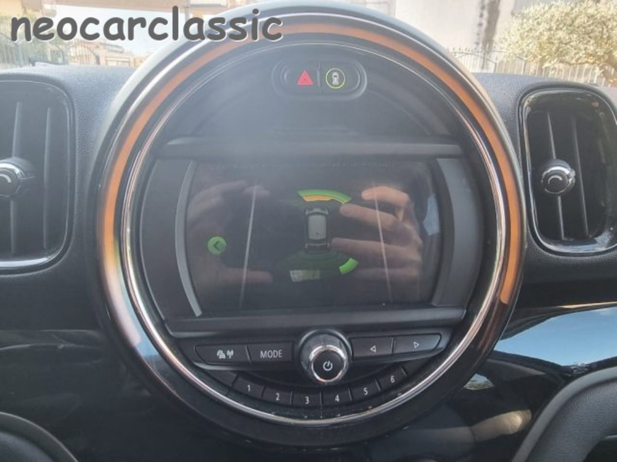 MINI Mini Countryman 2.0 Cooper D Essential Countryman (8)