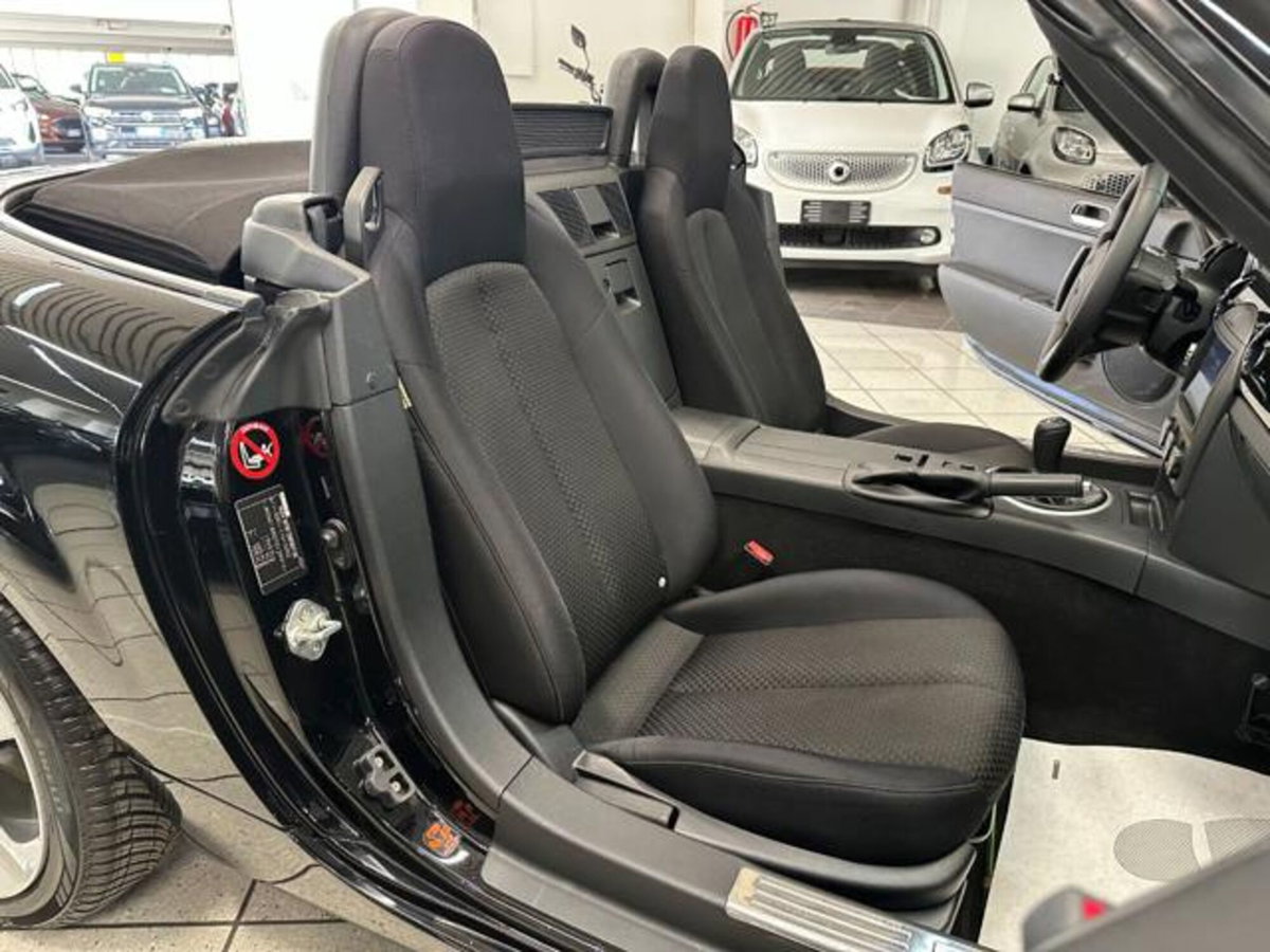 Mazda MX-5 Roadster 1.8L Fire (11)