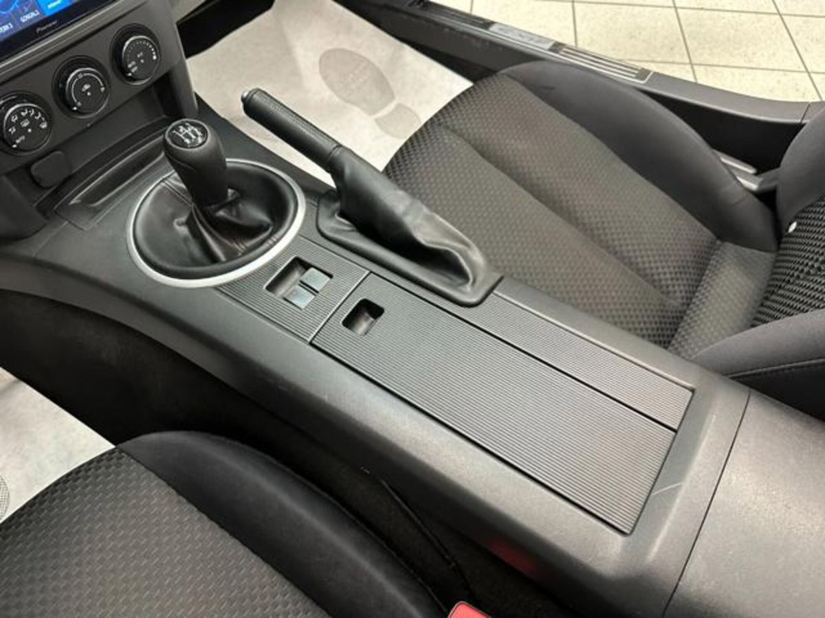 Mazda MX-5 Roadster 1.8L Fire (14)