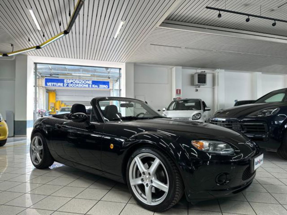 Mazda MX-5 Roadster 1.8L Fire (16)