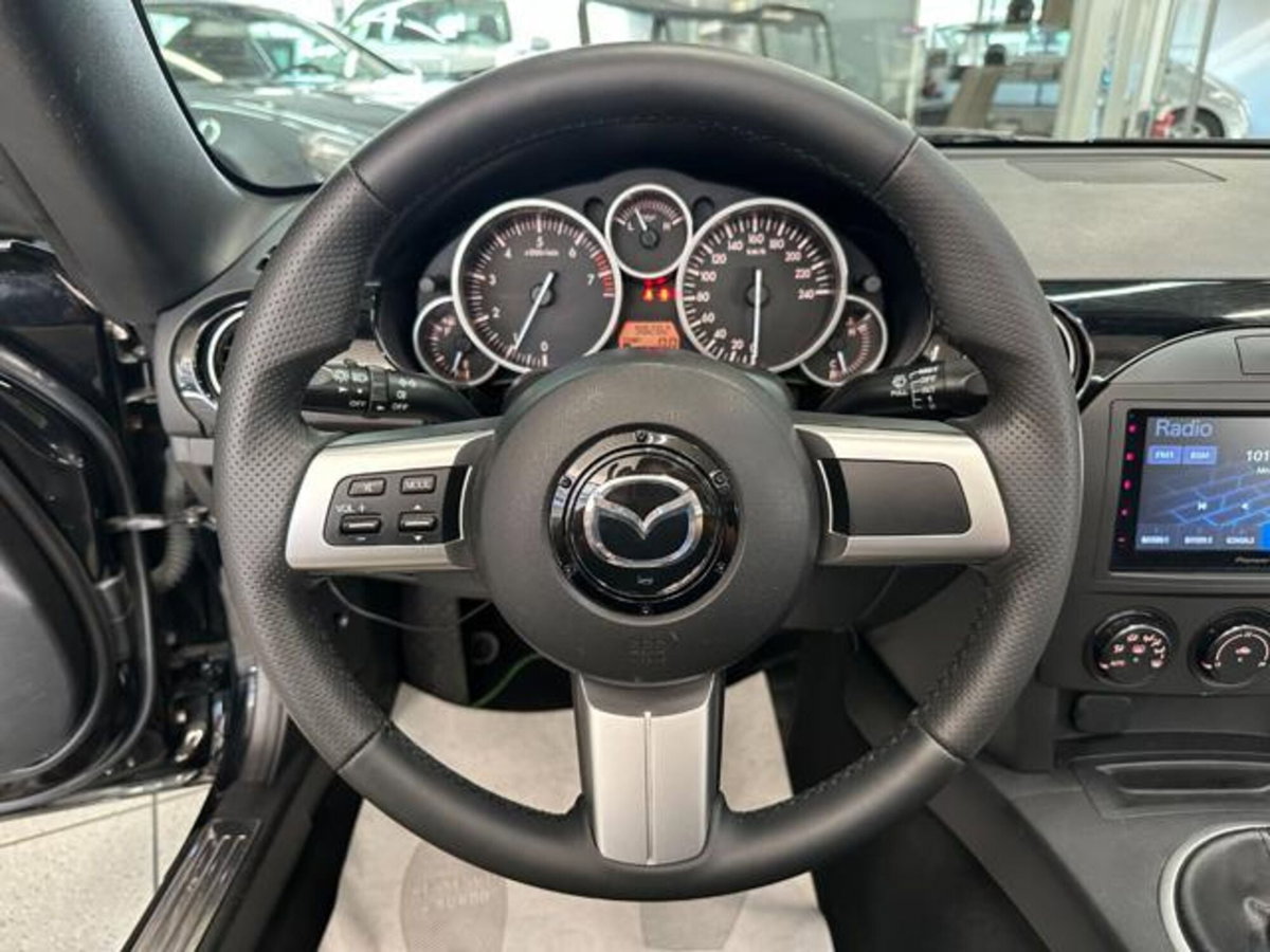 Mazda MX-5 Roadster 1.8L Fire (8)