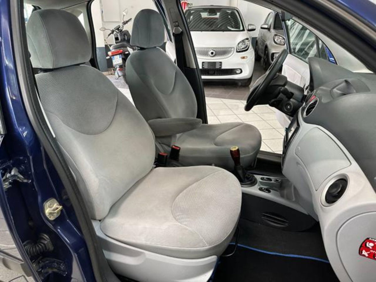 Citroen C3 1.1 airdream Classique (11)
