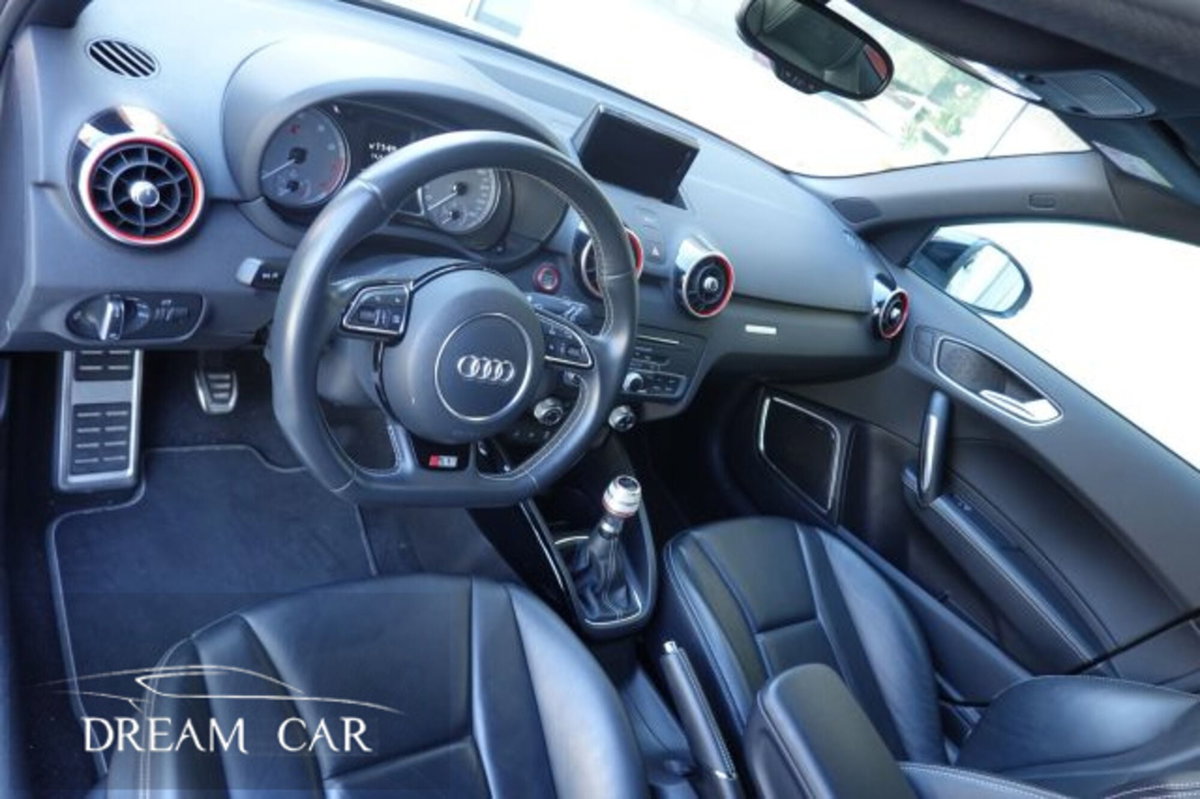 Audi S1 Sportback 2.0 TFSI quattro (9)