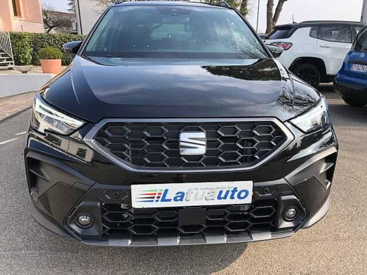 SEAT Arona 1.0 EcoTSI Black Edition (2)